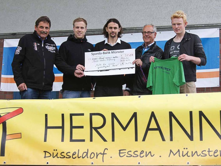 Spendenübergabe beim 1. FC Gievenbeck